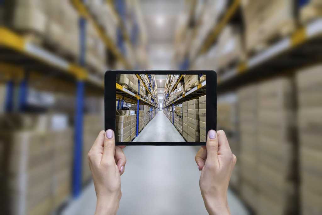 ordering online from modern warehouse 000092484829 medium